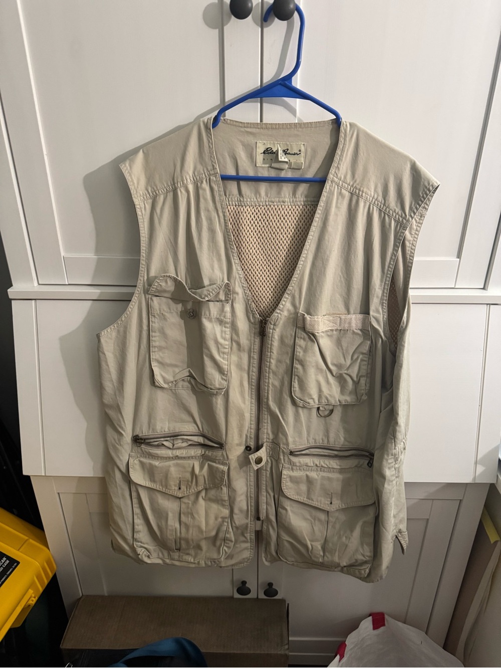 Eddie Bauer Men's Beige Multi-Pocket Utility Vest